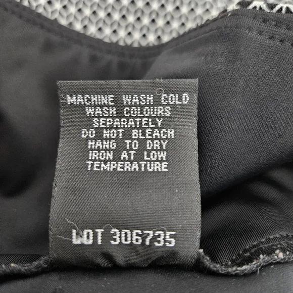 SC & Co Tennis Golf Skort Black Geometric Pull On Tummy Control Shorts Skirt XL - Picture 8 of 8